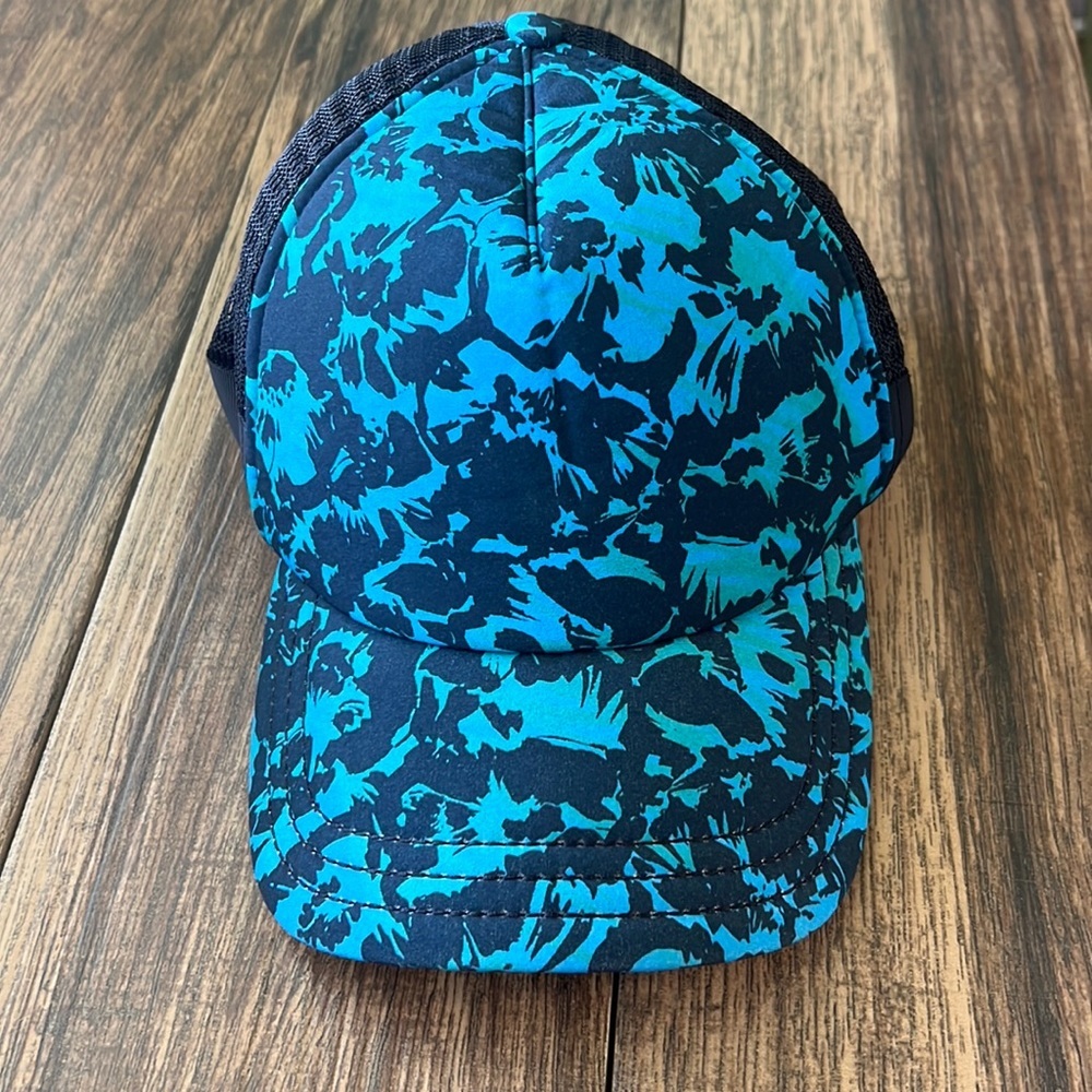 Lululemon ball cap snap back